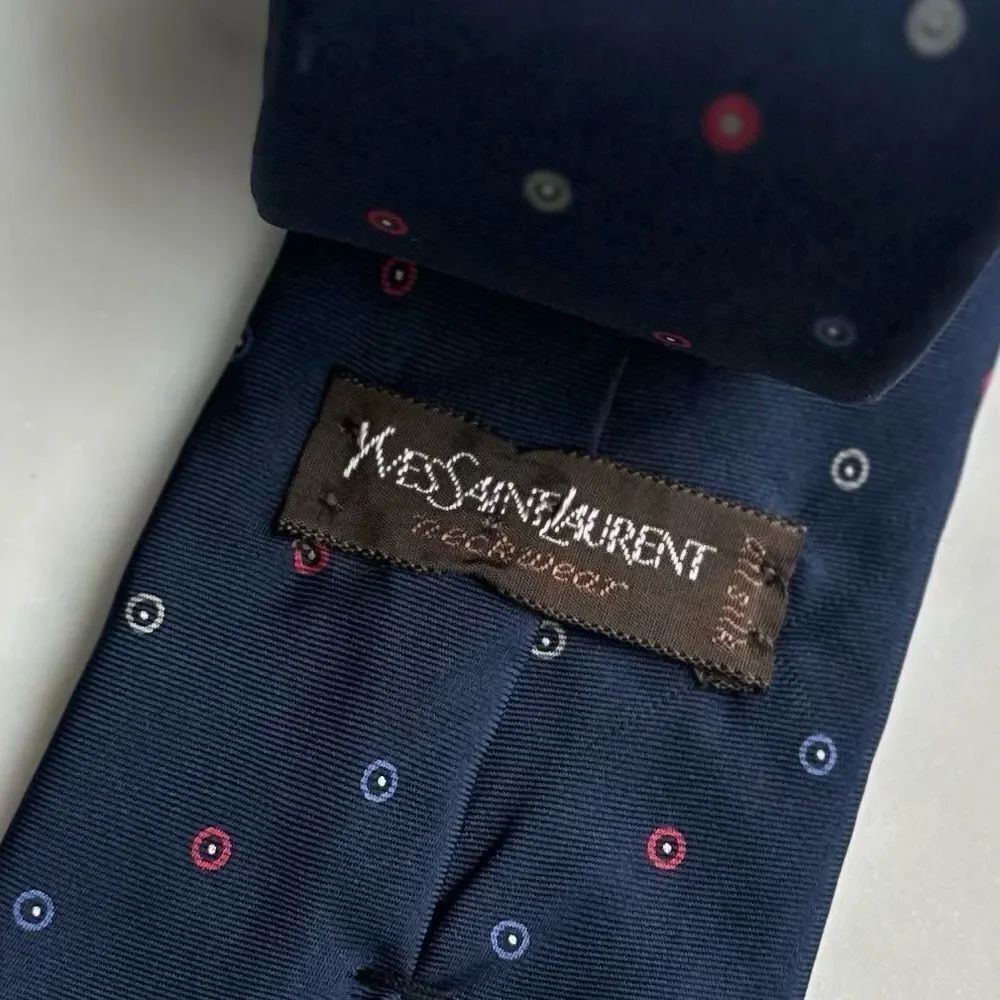 Vtg Yves Saint Laurent Tie Navy Blue Silk Neck Tie